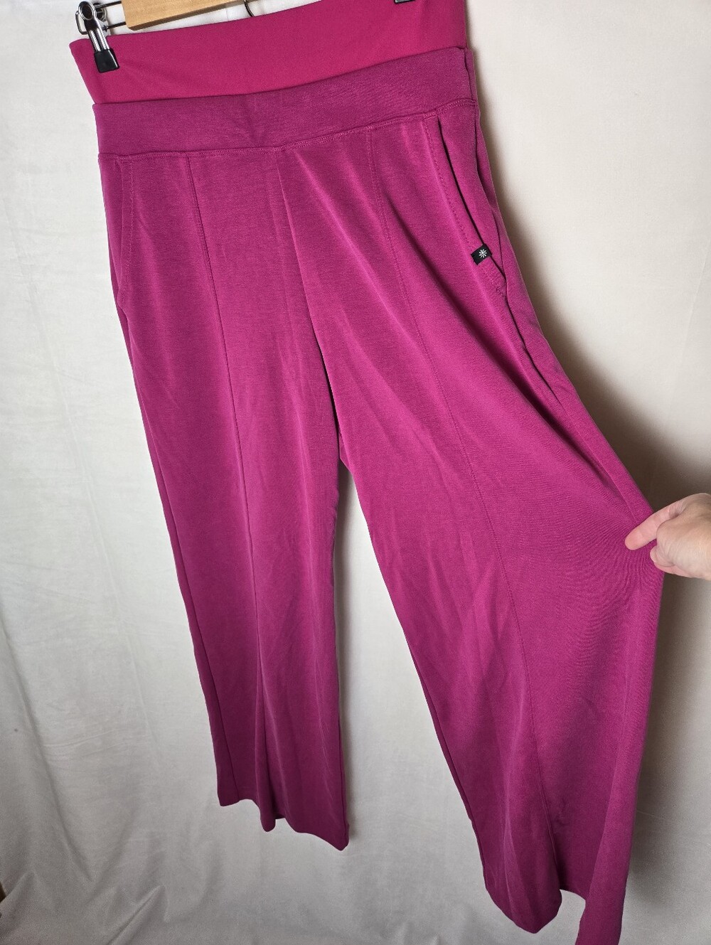 Athleta x Alicia Keys Seasoft Wide Leg Pant in Raspberry Fuchsia Medium